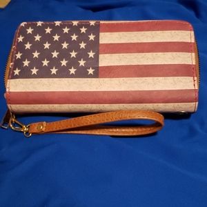NWOT American flag wallet wristlet